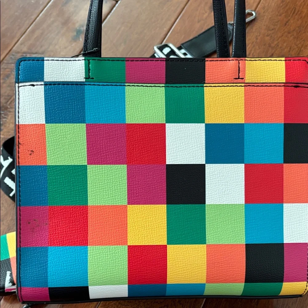 Karl Lagerfeld vibrant messenger